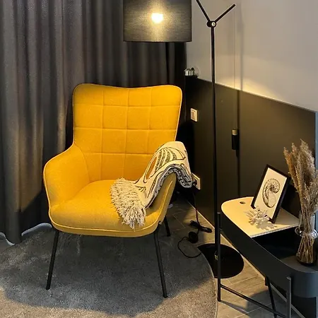 Dock 6 - קושהאבן