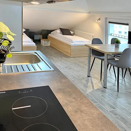 Dock 6 - בית אירוח *