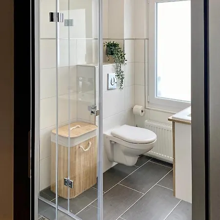 Dock 6 - בית אירוח