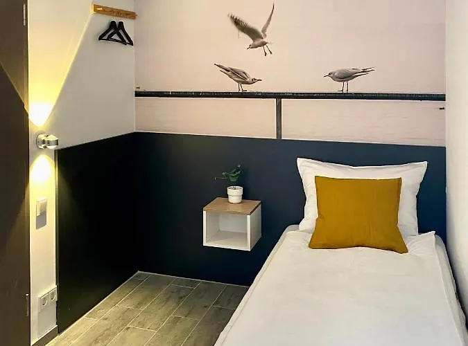 Dock 6 - Privatunterkunft *